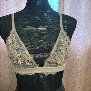 Elegant Lace Bralette - soft pink